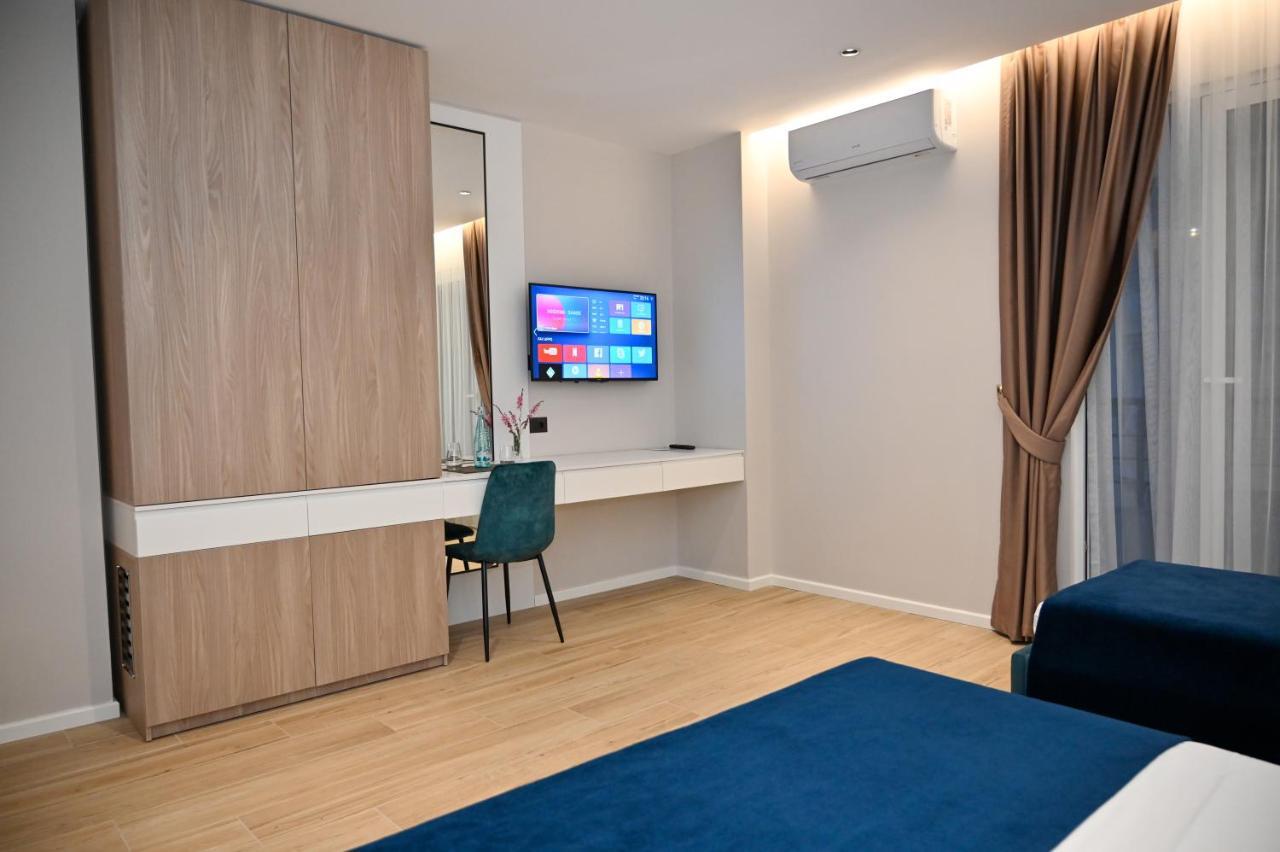 Hotel Vino Durrës Kültér fotó
