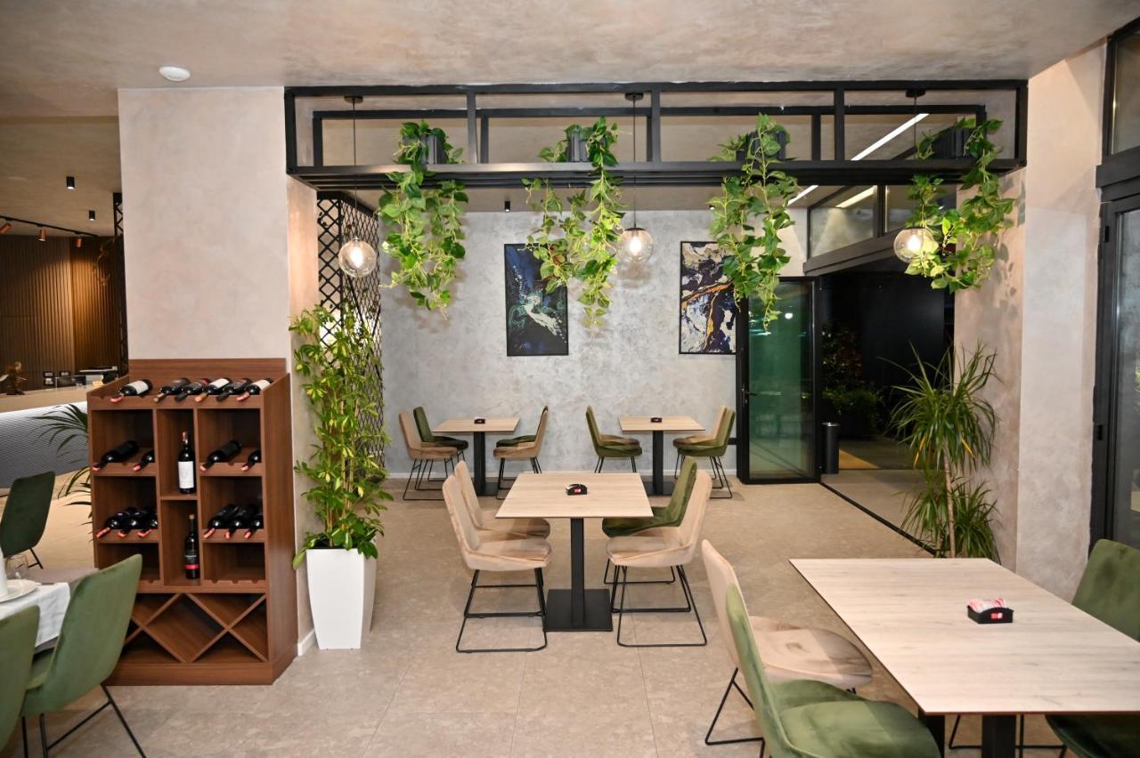 Hotel Vino Durrës Kültér fotó