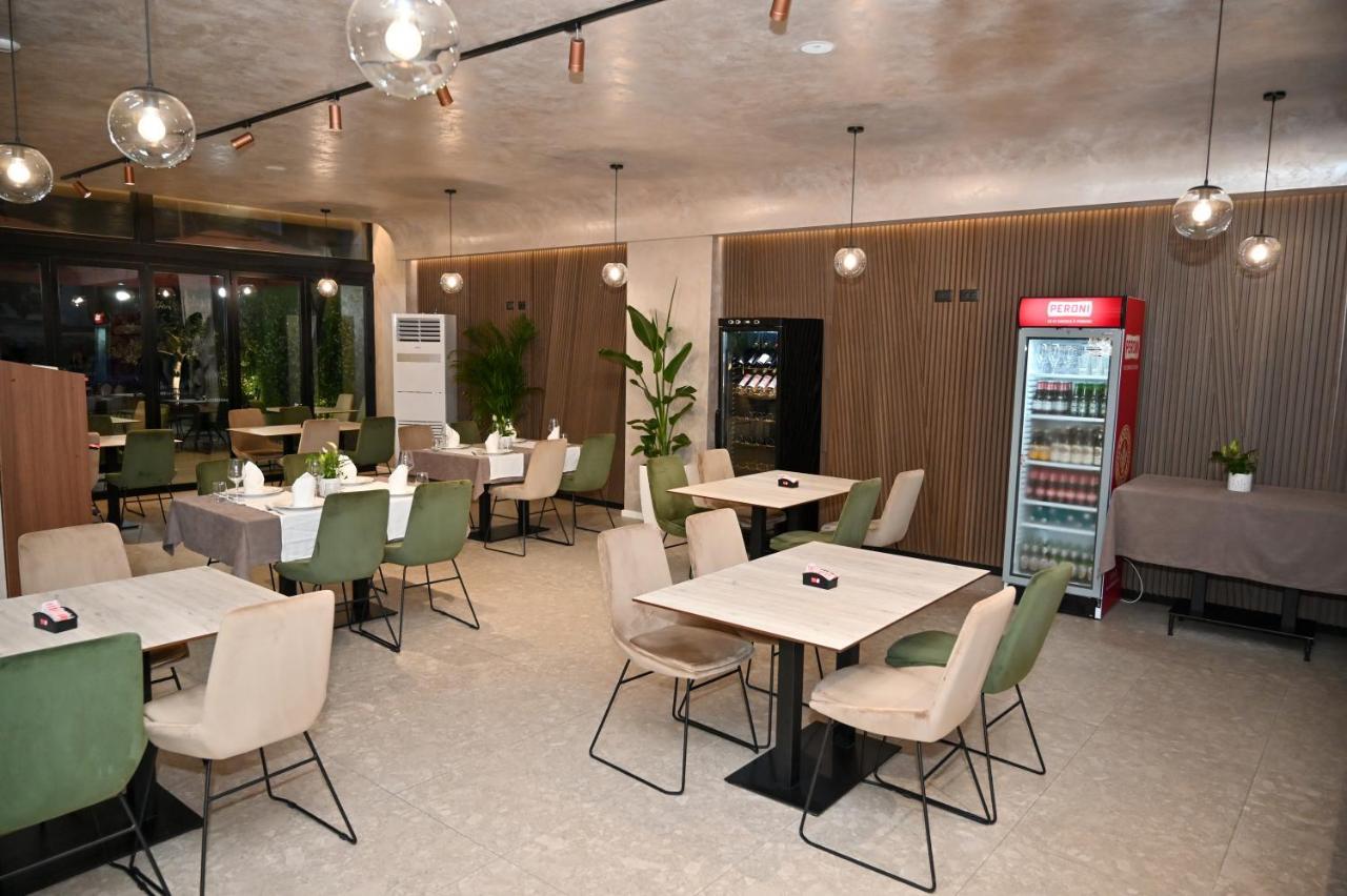 Hotel Vino Durrës Kültér fotó